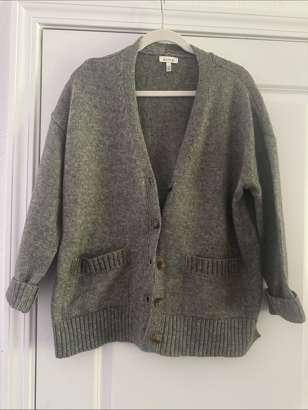 Ella Moss Gray Button-Front Knit Cardigan